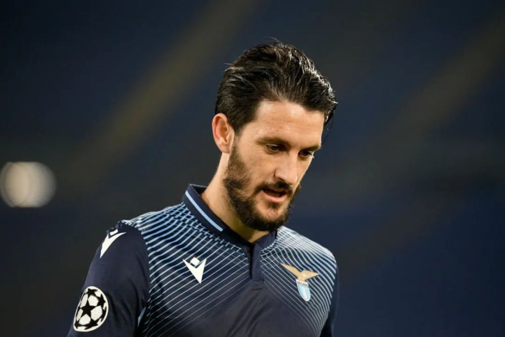 九游网页版-今晚利物浦调整名单以备意甲，扳平良机环节打磨，悬念犹存，细节决定成败(一人持股100%属于什么)