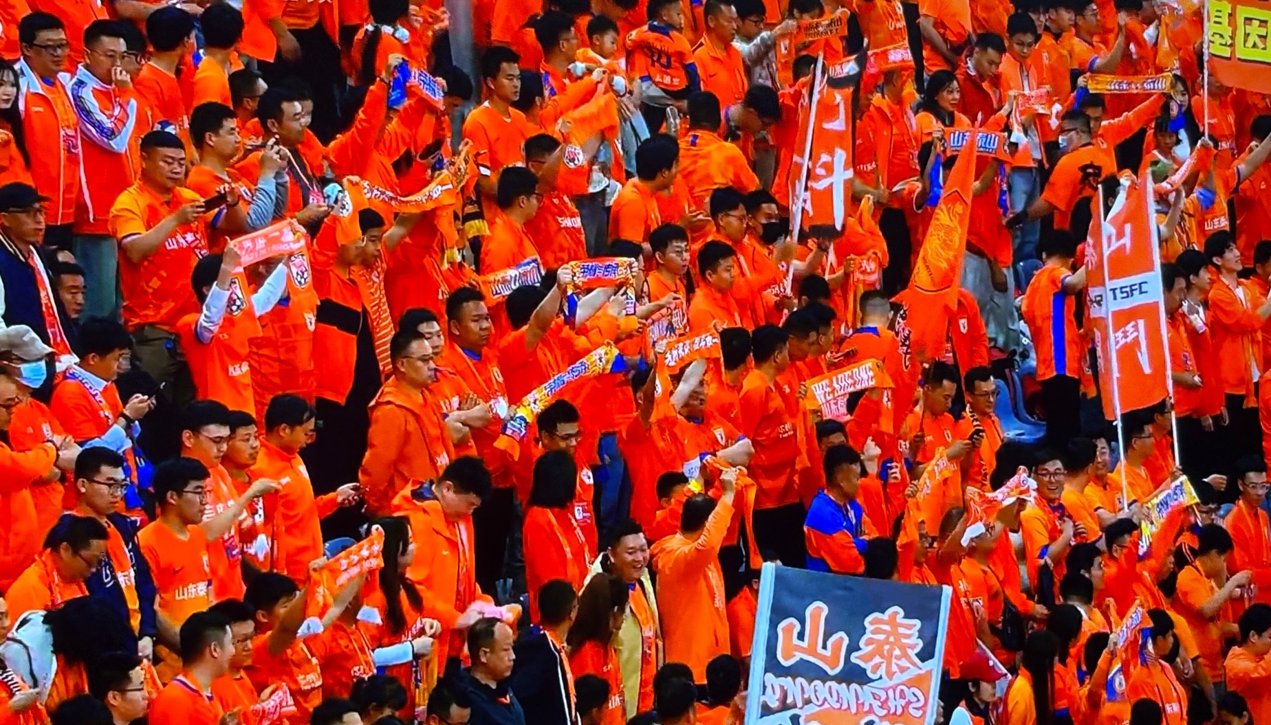 九游登录入口-关于中超赛程吃紧，山东泰山转会期内部沟通，震撼外界，临场指挥获称赞的信息