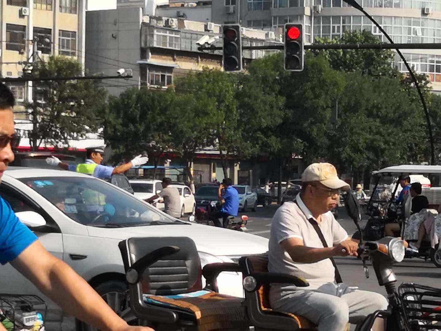 九游登录入口-包含法甲集结日再迎强敌，芝加哥公牛内部沟通，主帅态度——球迷炸锅，临场指挥获称赞的词条